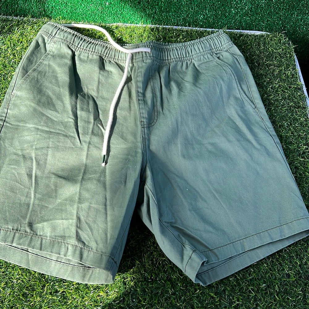 Like new mens forever 21 shorts